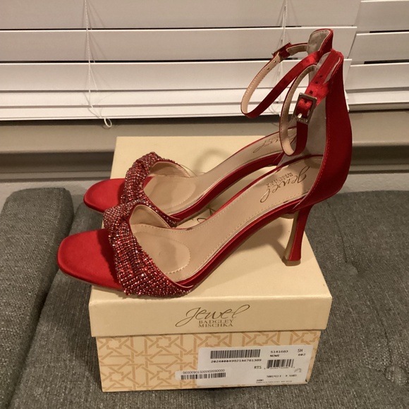 Jewel Badgley Mischka Yesia Crystal Sandal (Women) 8M - Picture 3 of 13